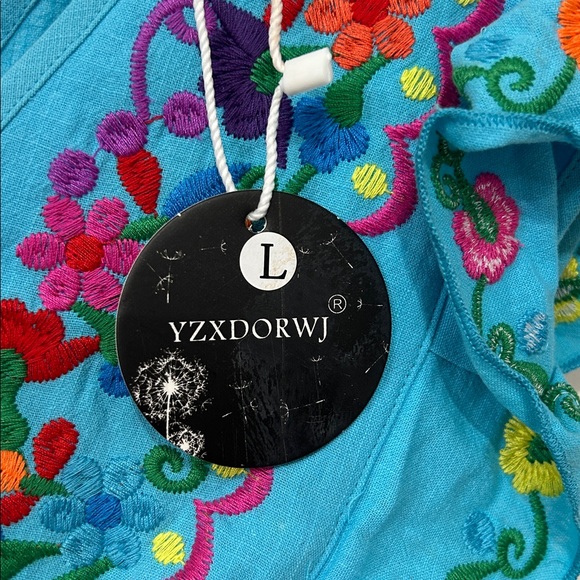 Embroidered Mexican Blue Women's Top- never worn size large - Picture 4 of 6